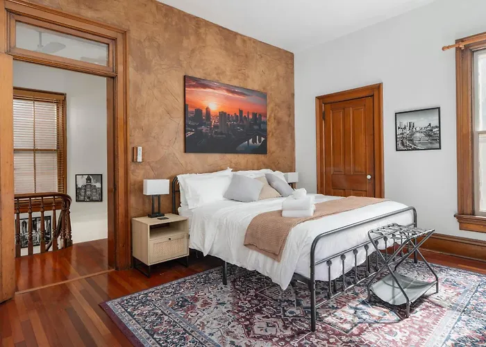 Short North Luxury 4br Free Parking & Fire Pit Columbus