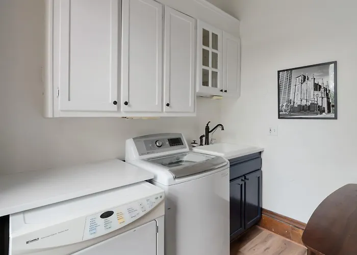 Short North Luxury 4br Free Parking & Fire Pit Сasa de vacaciones Columbus